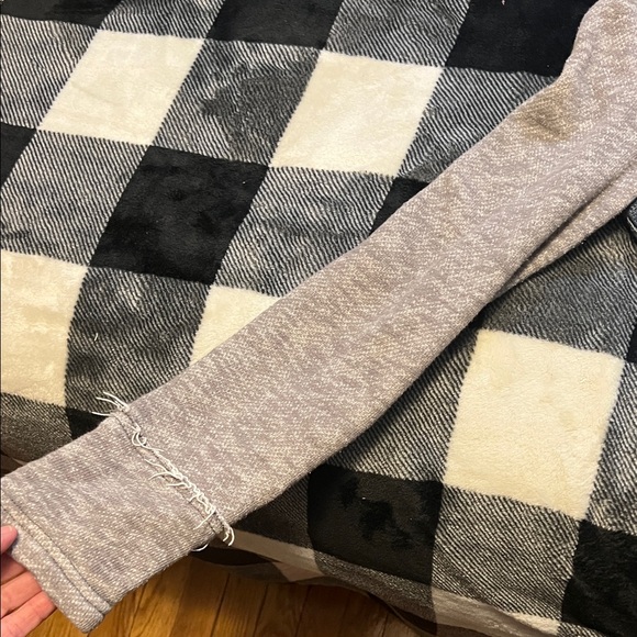 Free People Distressed Denim Jacket with Gray Sweatshirt Sleeves and Hood size S - Picture 11 of 17